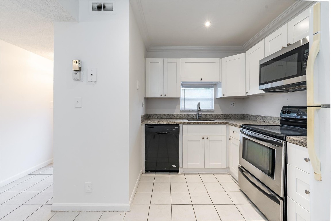 Hollybrook Golf & Tennis - Residential Lease