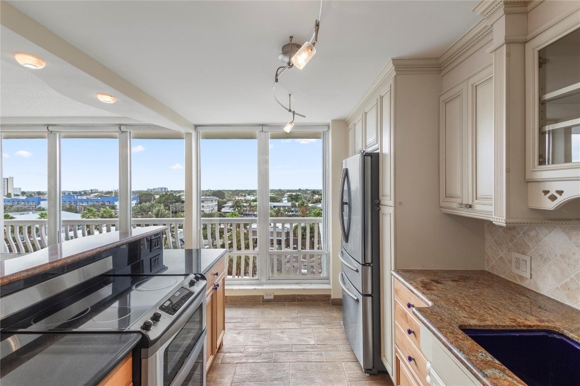 Ocean Club - Residential Lease