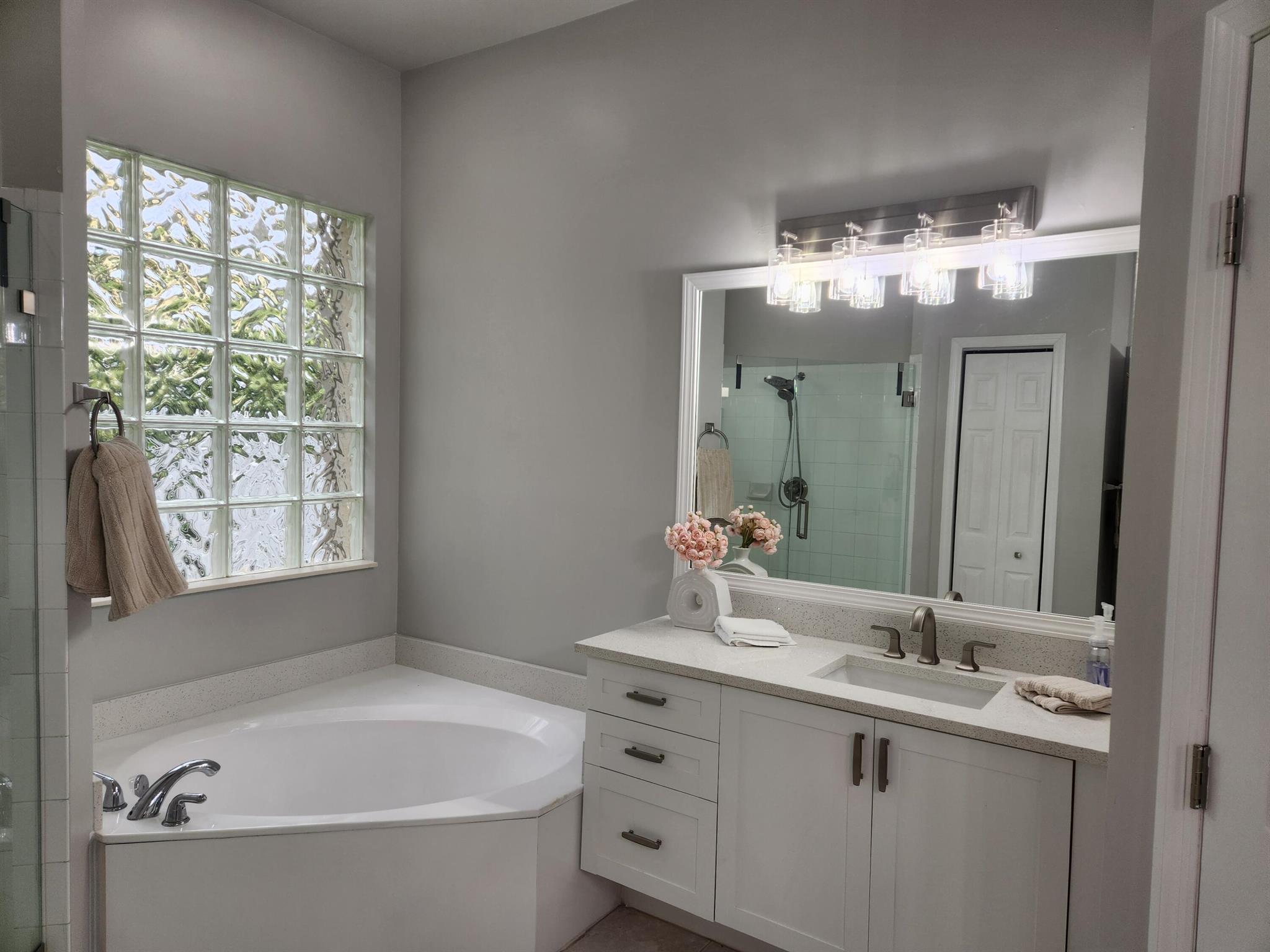 ANDROS ISLE PAR C - Residential Lease