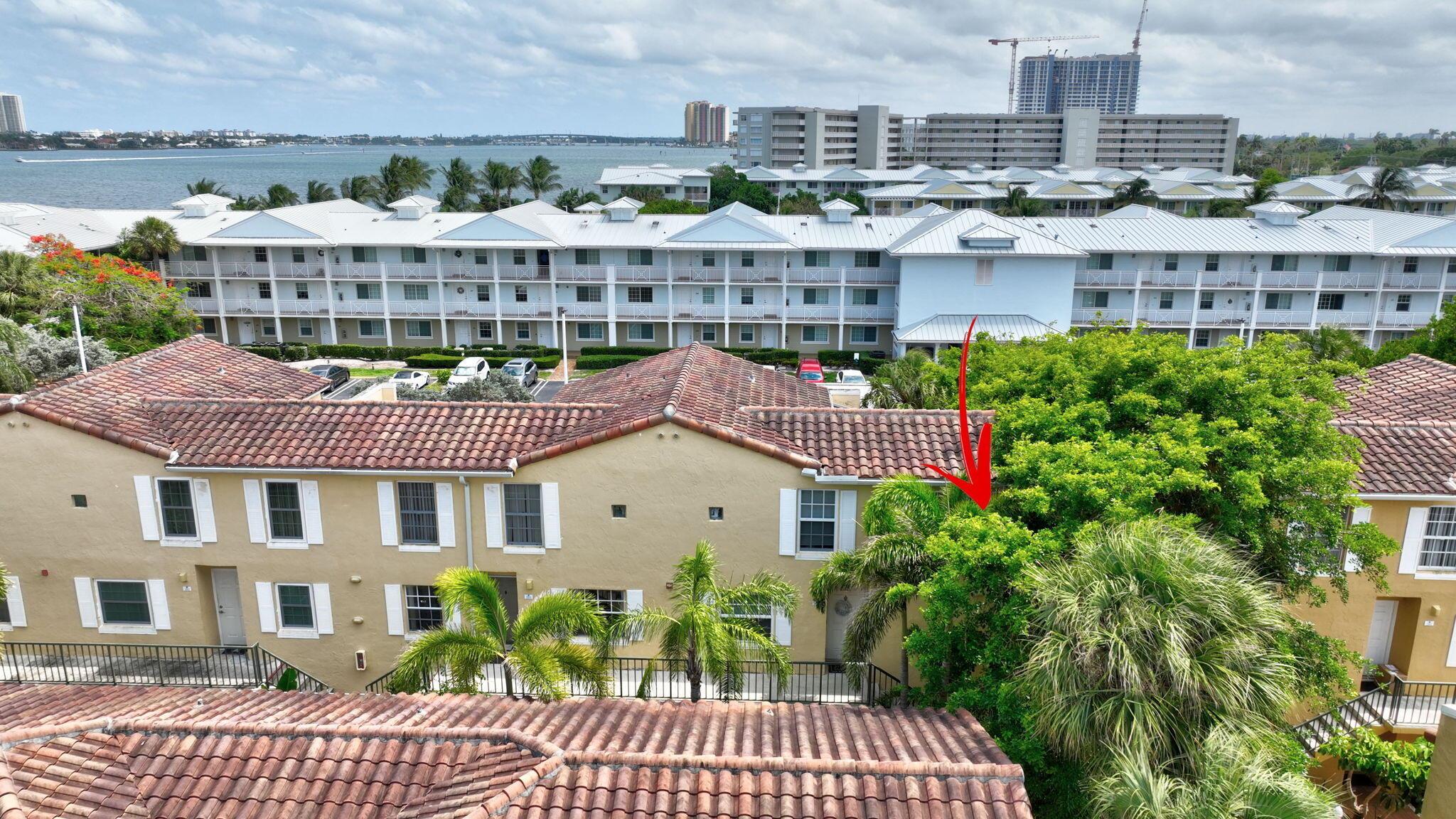 BAY REACH CONDO - Residential Lease