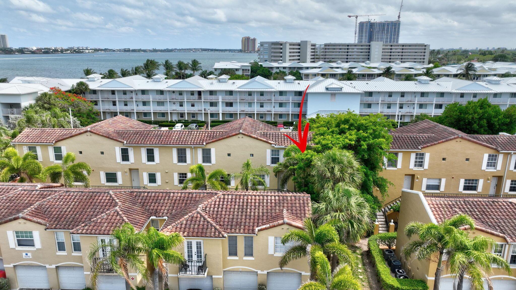 BAY REACH CONDO - Residential Lease