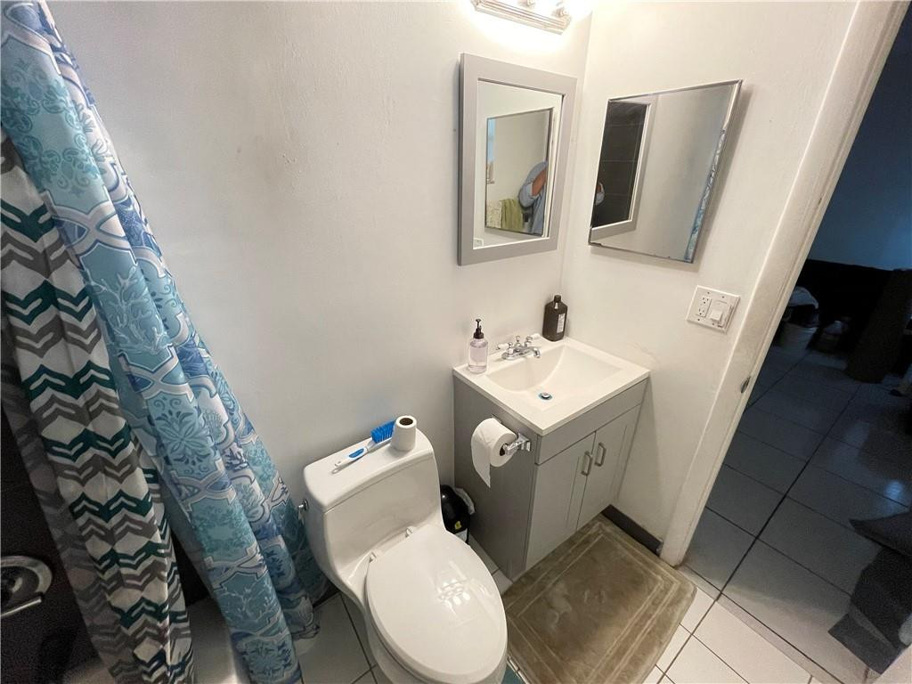 BROOKFIELD SQUARE - Residential