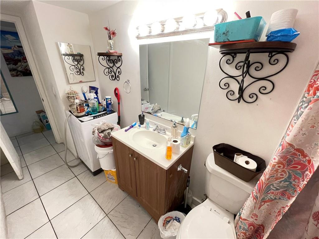 BROOKFIELD SQUARE - Residential