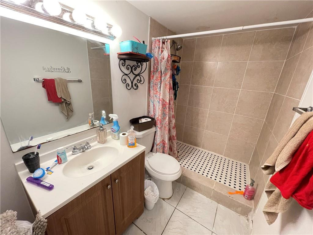 BROOKFIELD SQUARE - Residential