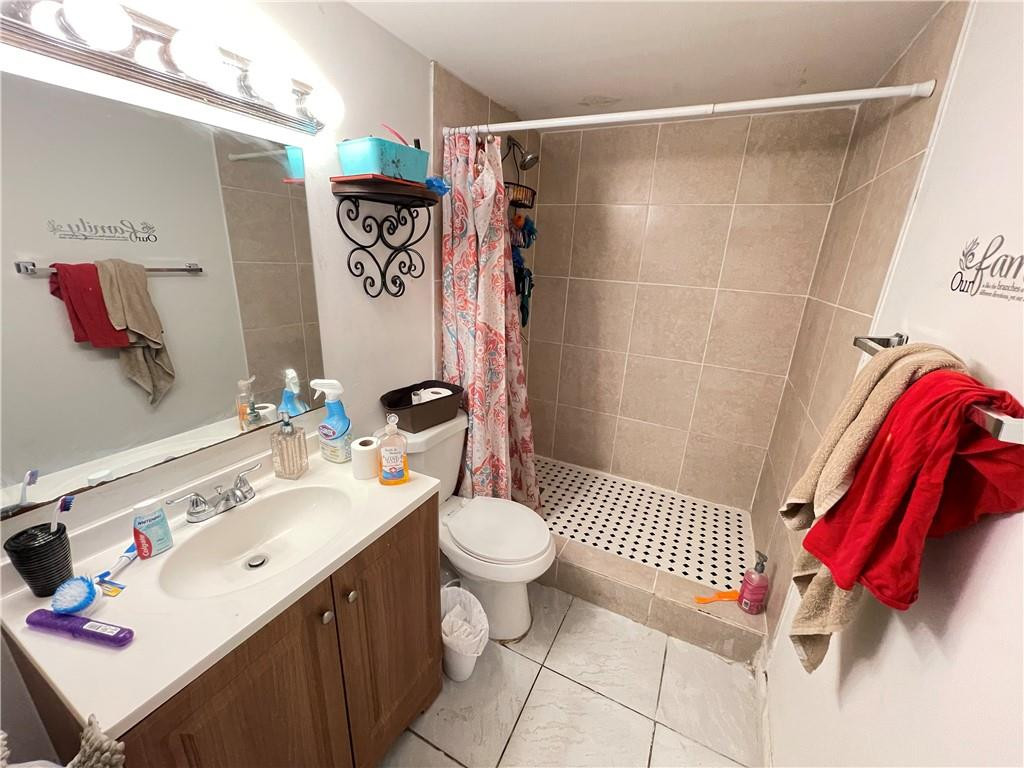 BROOKFIELD SQUARE - Residential