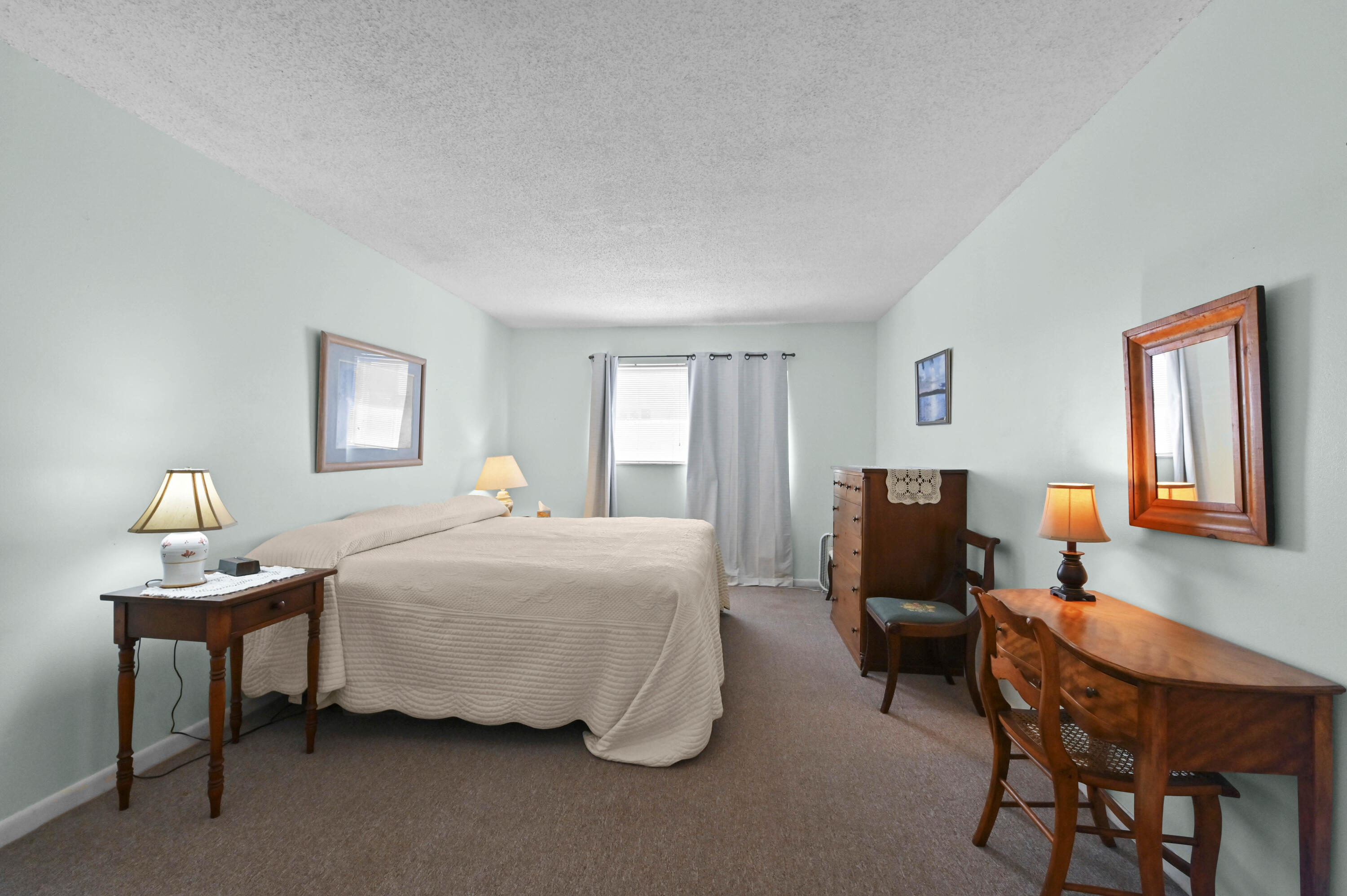 LAKESIDE VILLAGE CONDO - Residential