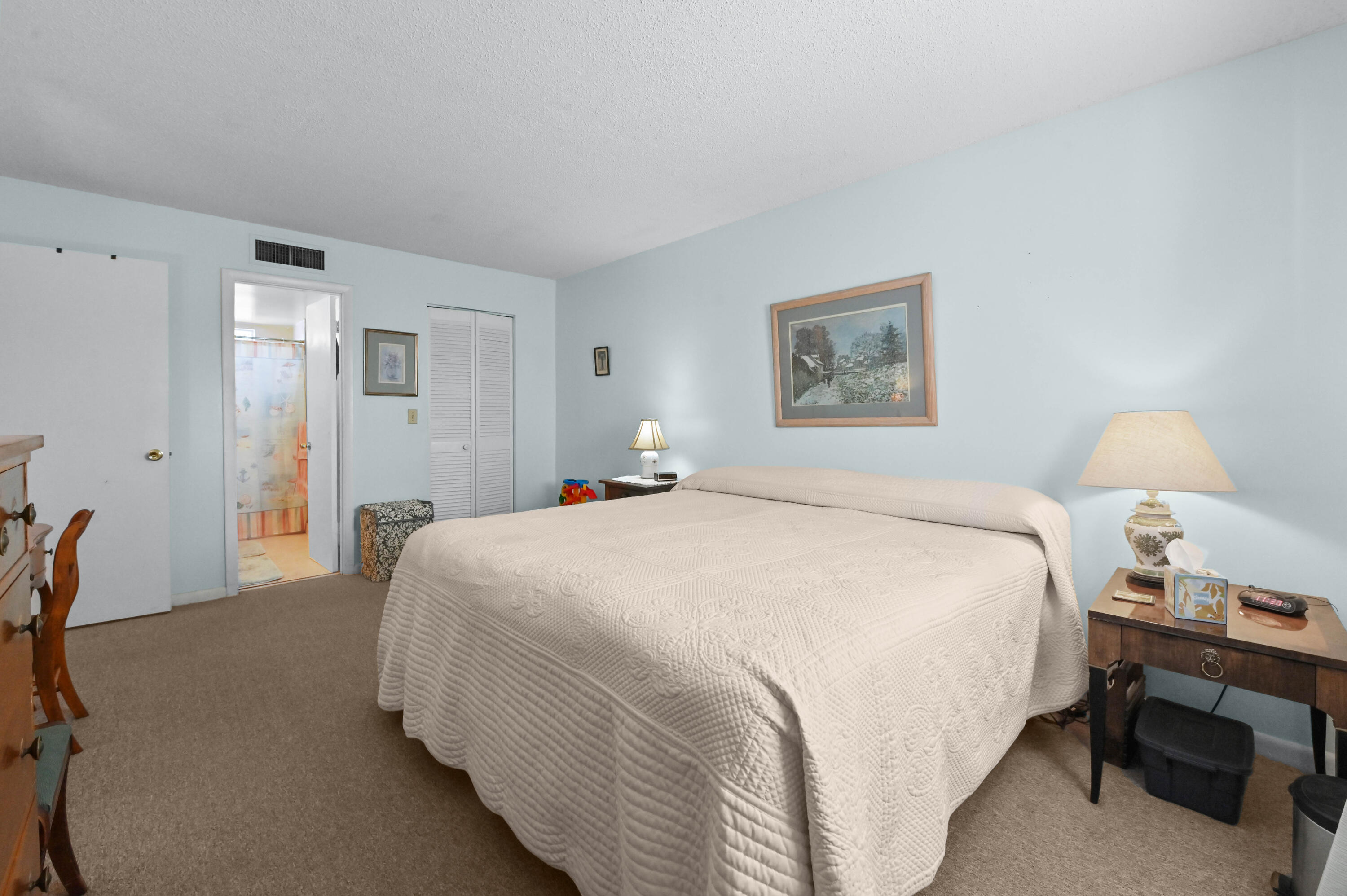 LAKESIDE VILLAGE CONDO - Residential