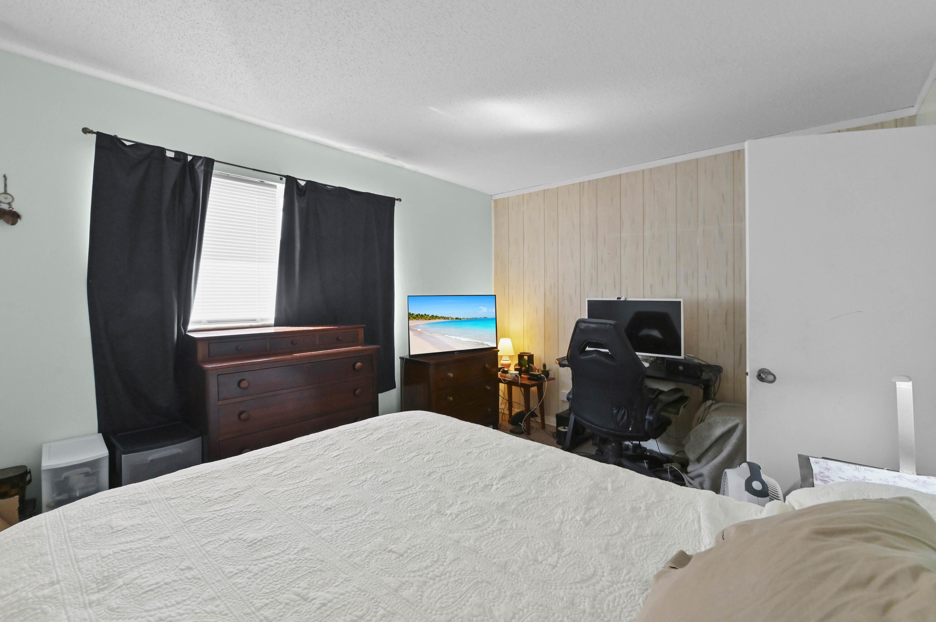 LAKESIDE VILLAGE CONDO - Residential