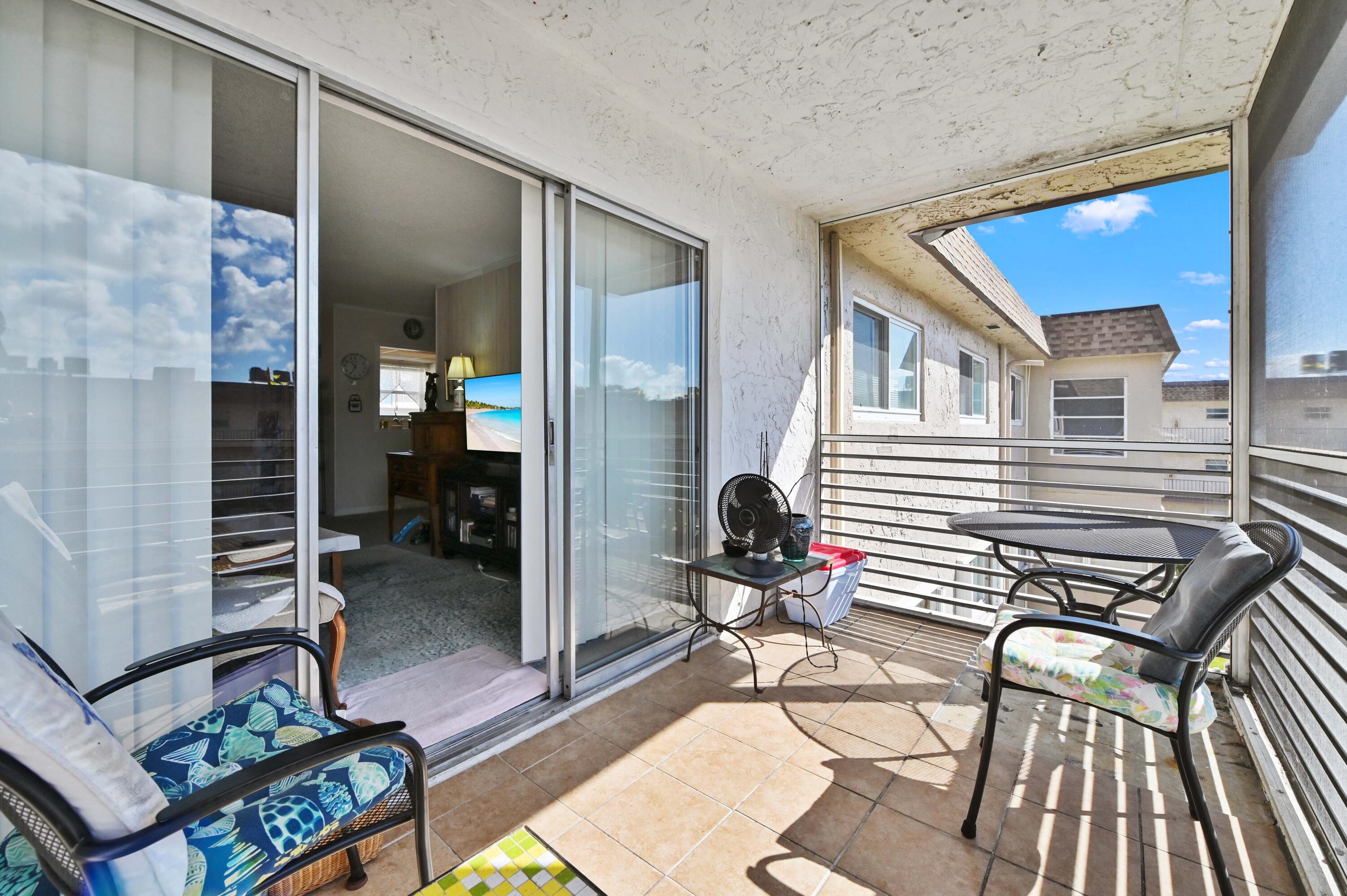 LAKESIDE VILLAGE CONDO - Residential