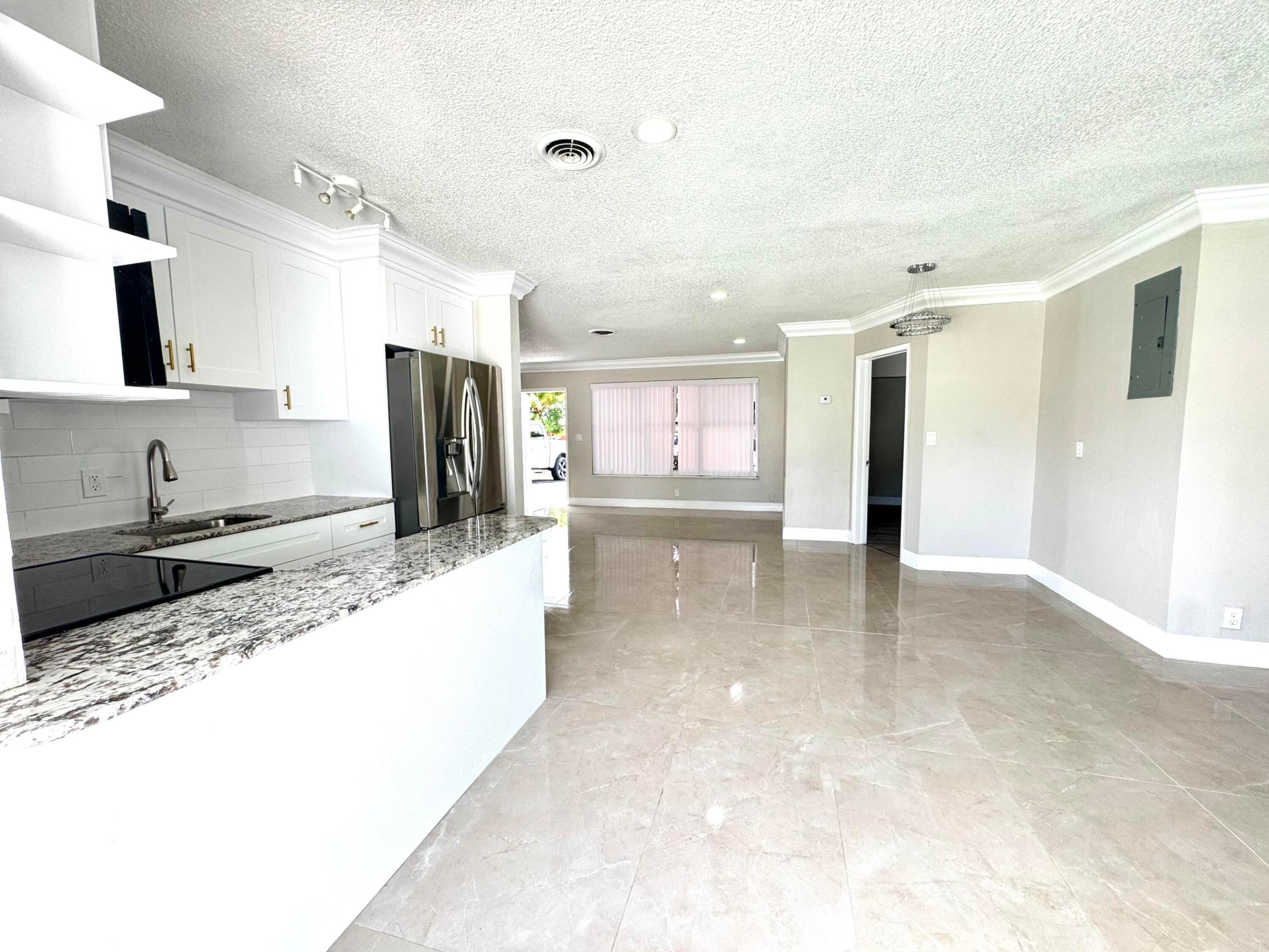 KENDALL GREEN - Residential