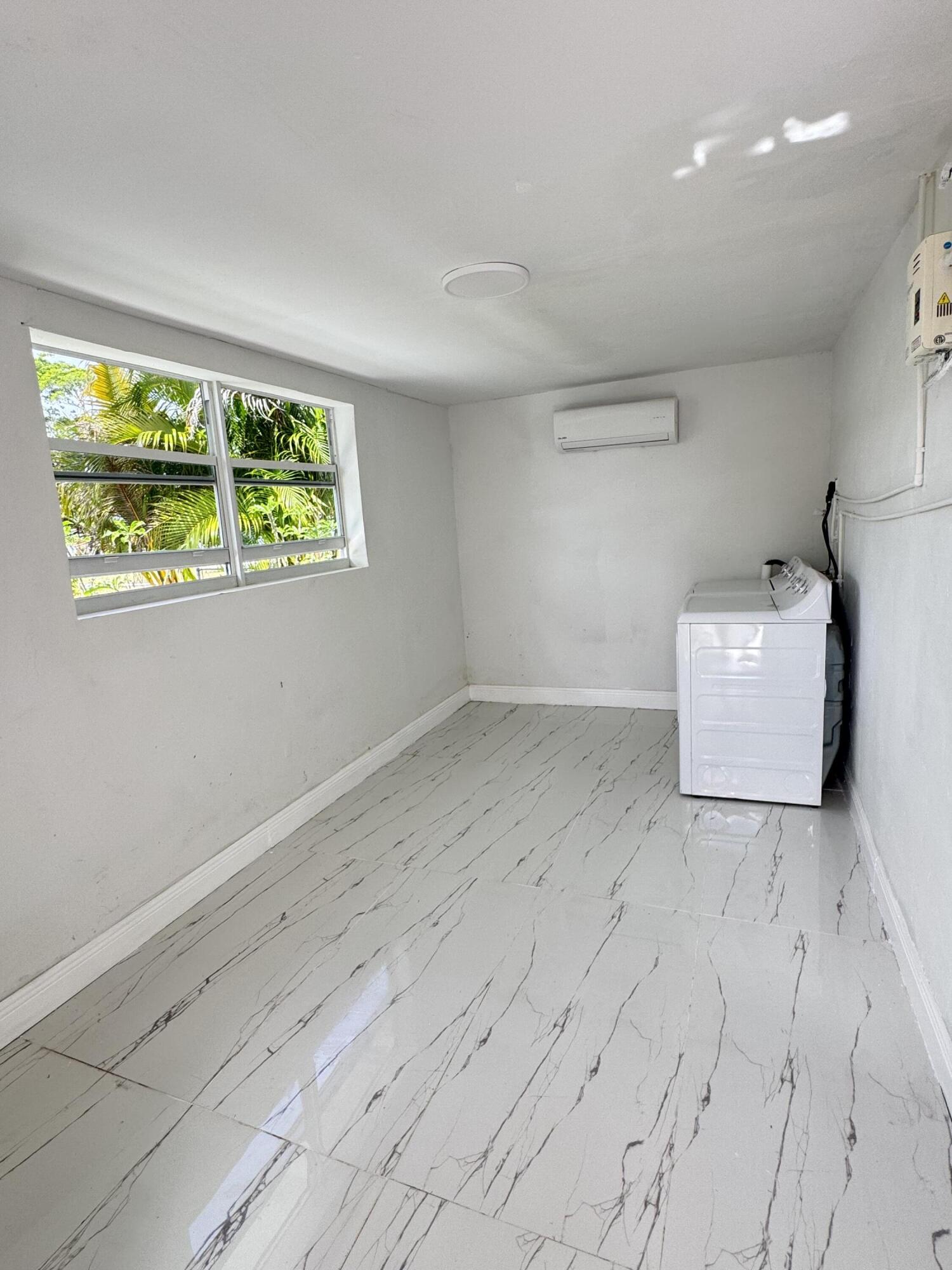 KENDALL GREEN - Residential