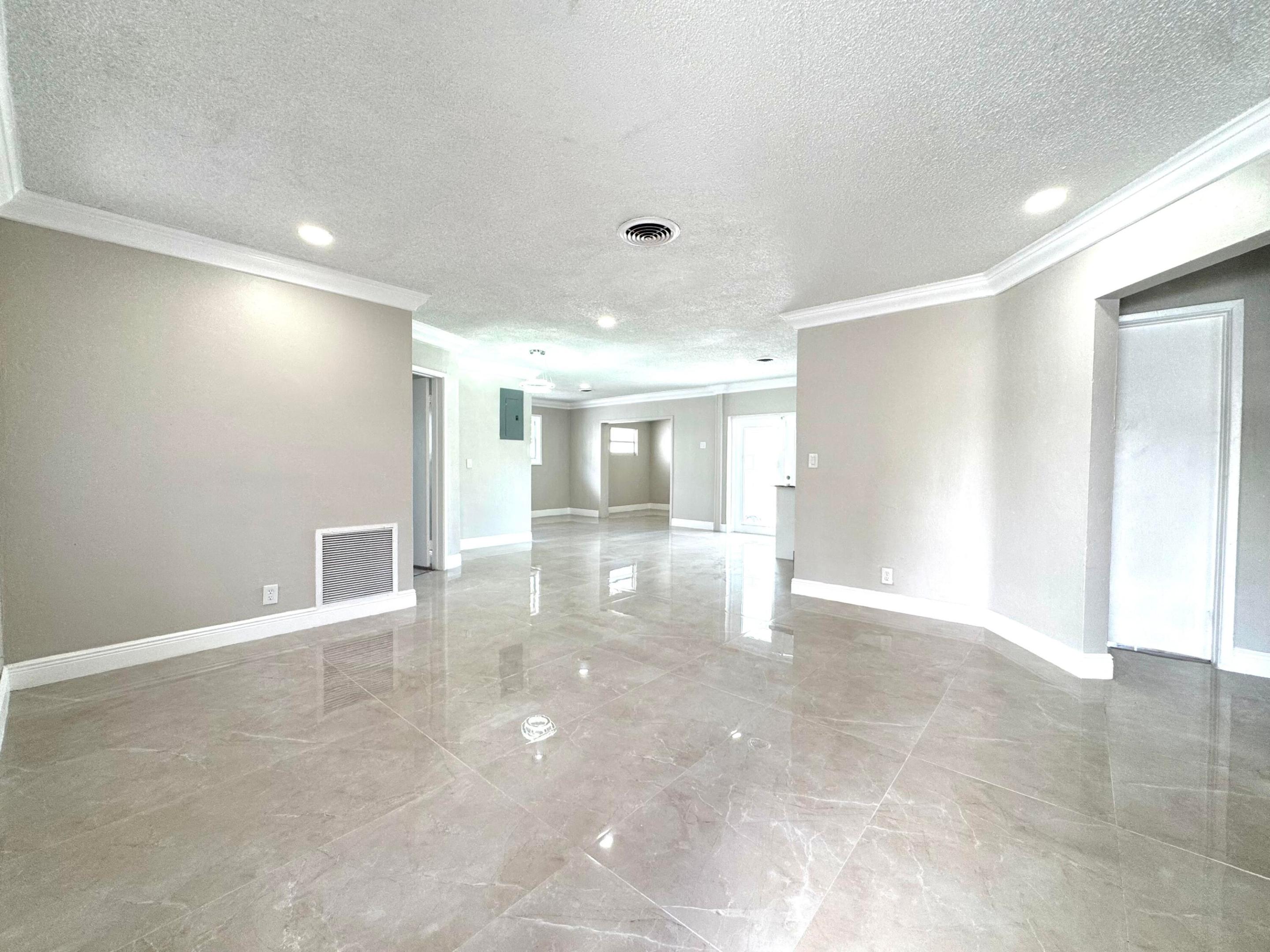 KENDALL GREEN - Residential