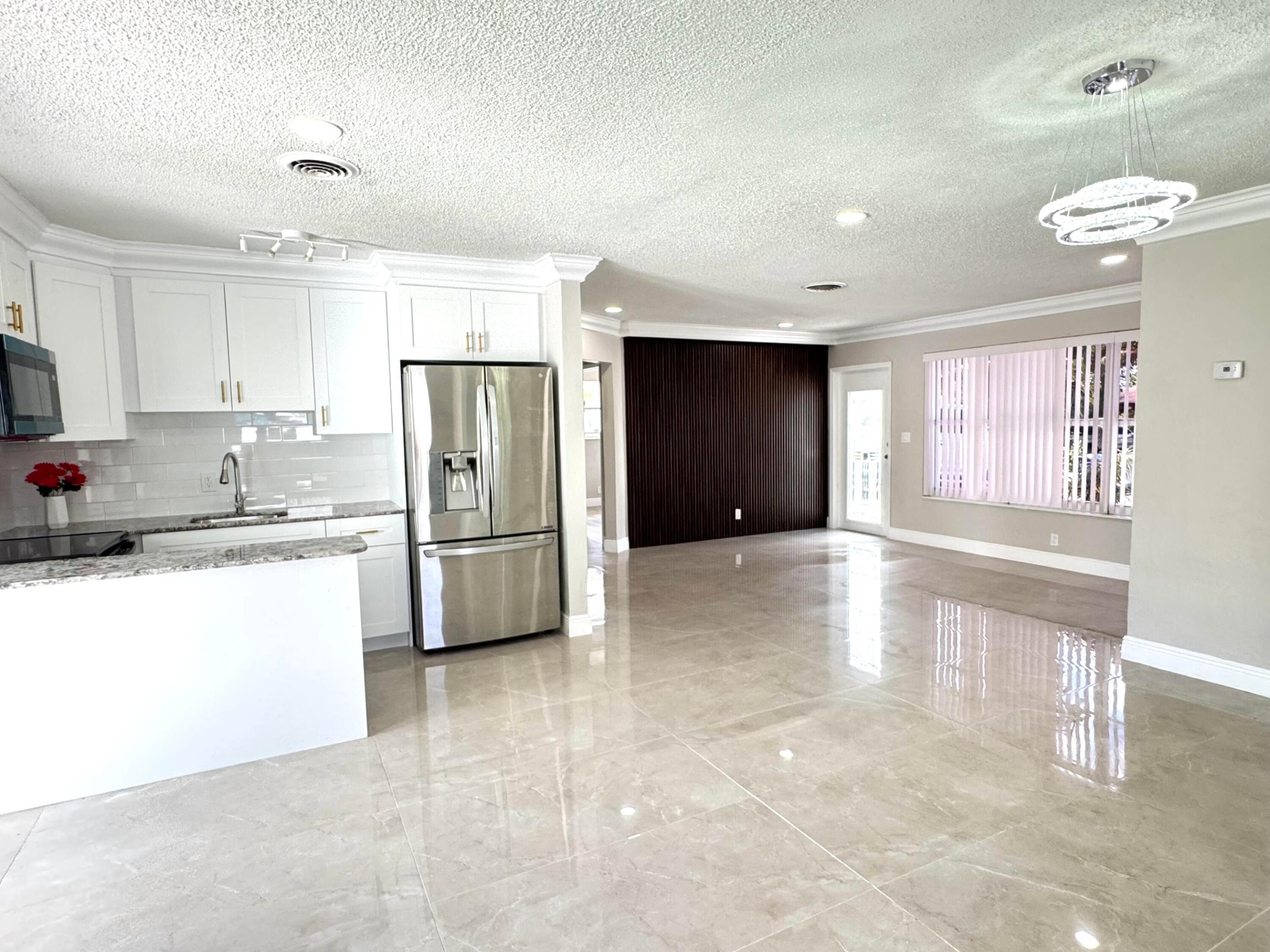 KENDALL GREEN - Residential