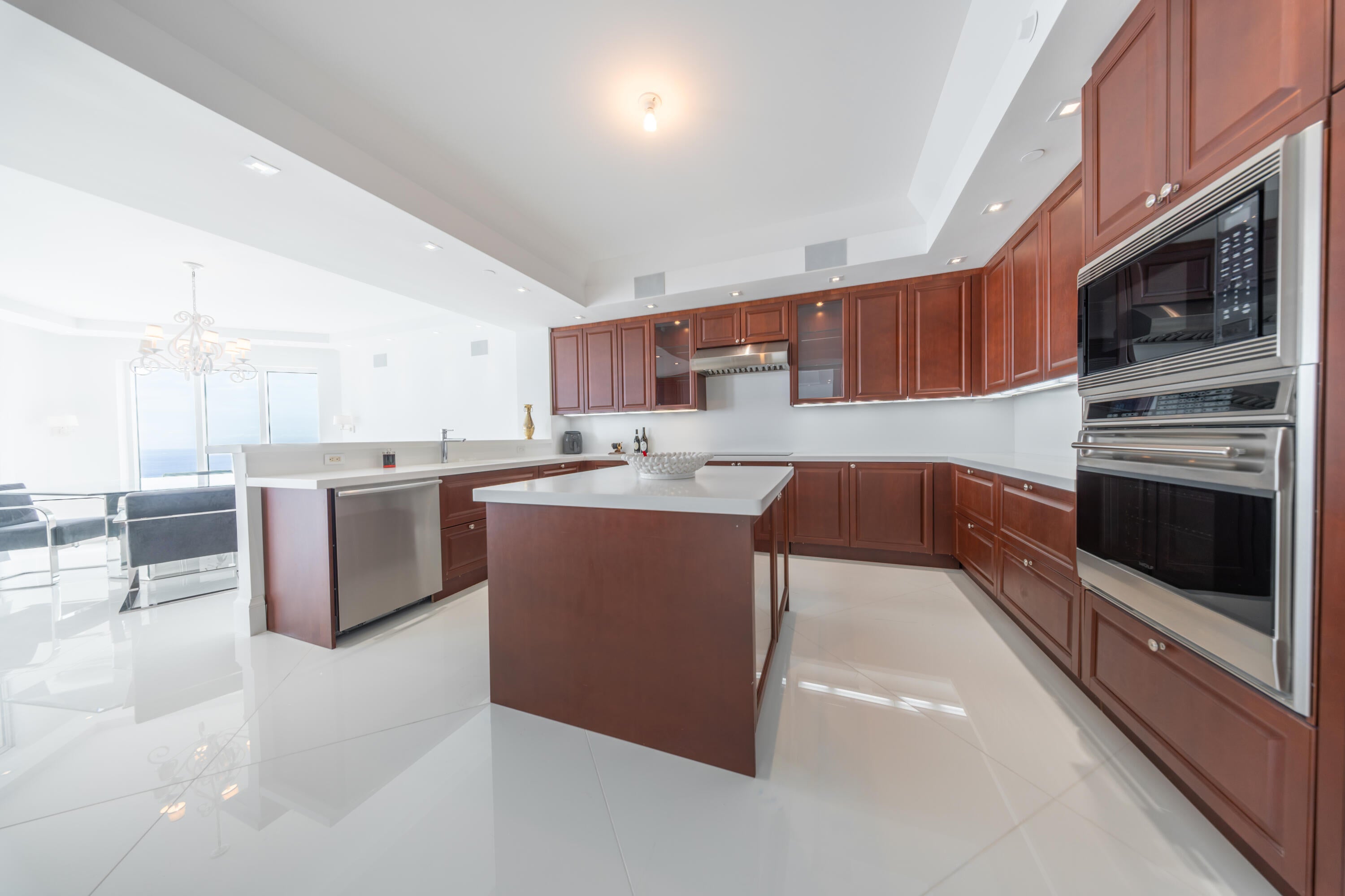 2700 N Ocean Drive 2501a