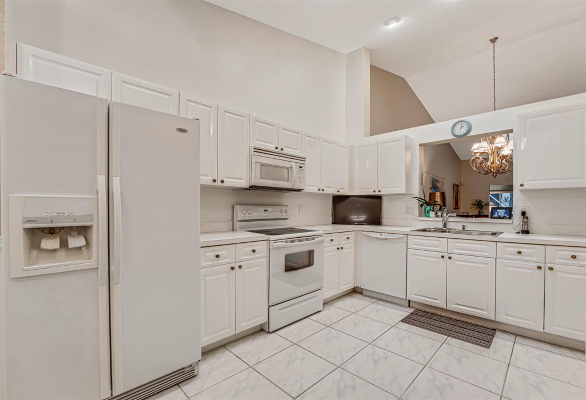 7043 Summer Tree Drive