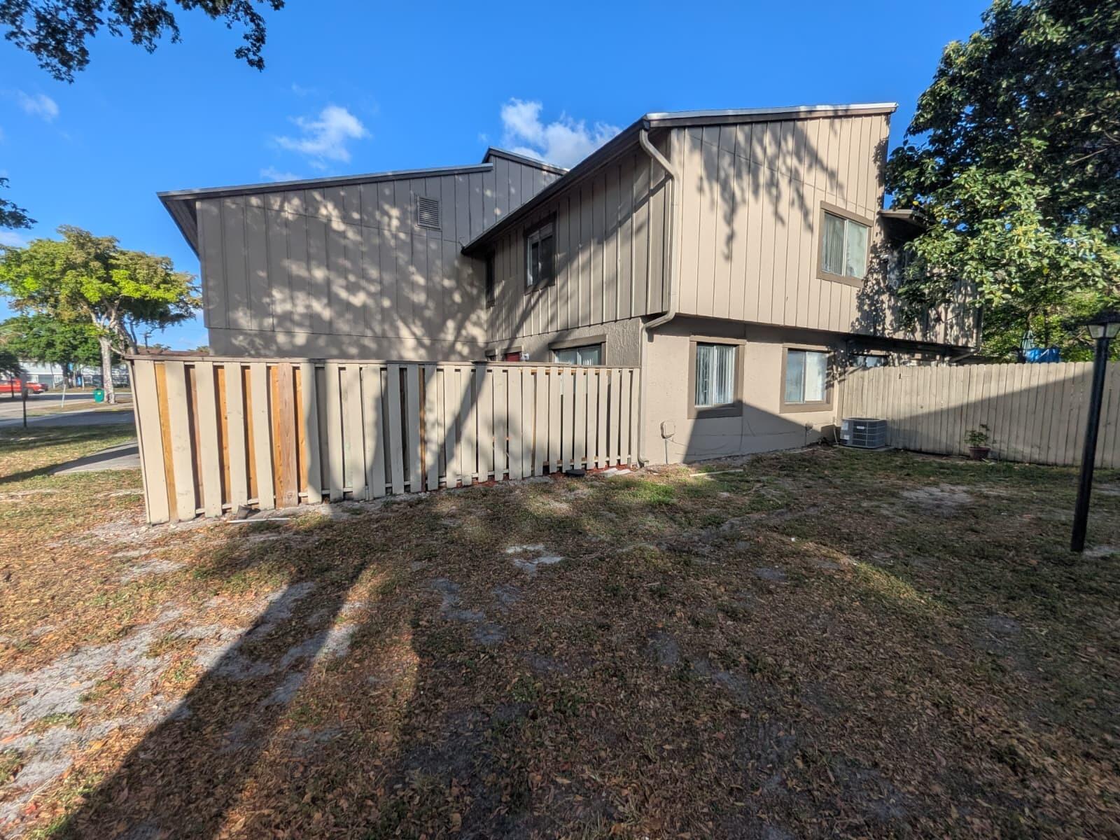 HABITAT II CONDO - Residential