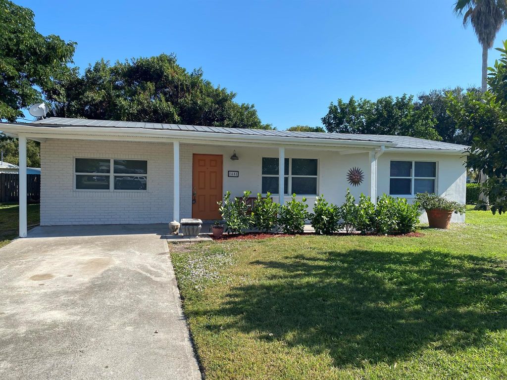 Photo of 1681 NW Palm Lake Drive, Stuart, FL 34994 (MLS # R11142134)