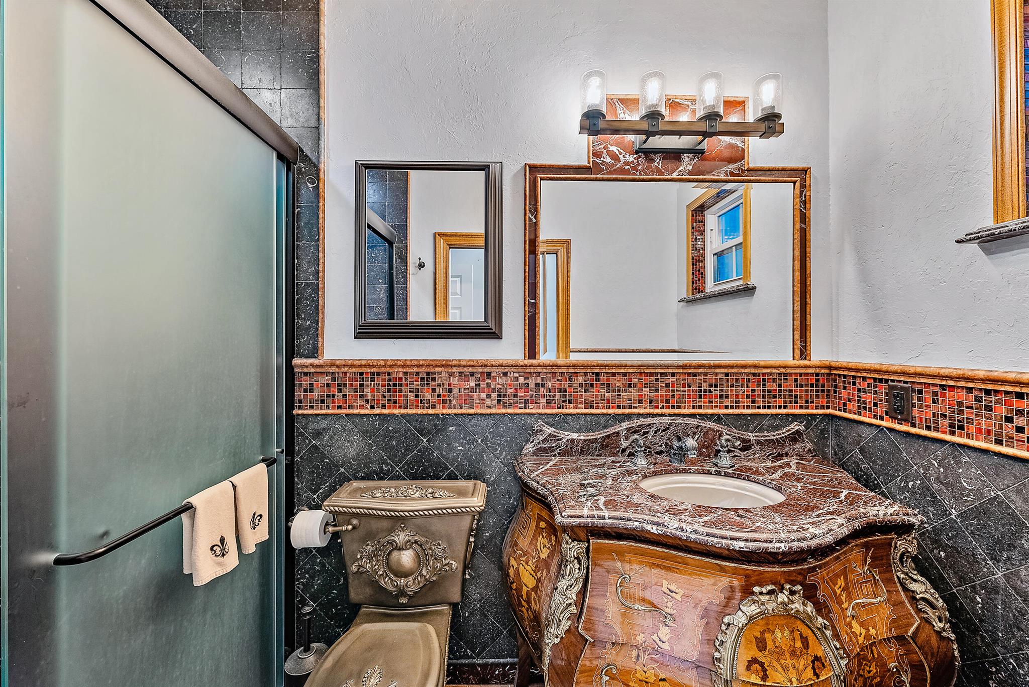 IRONHORSE - Residential