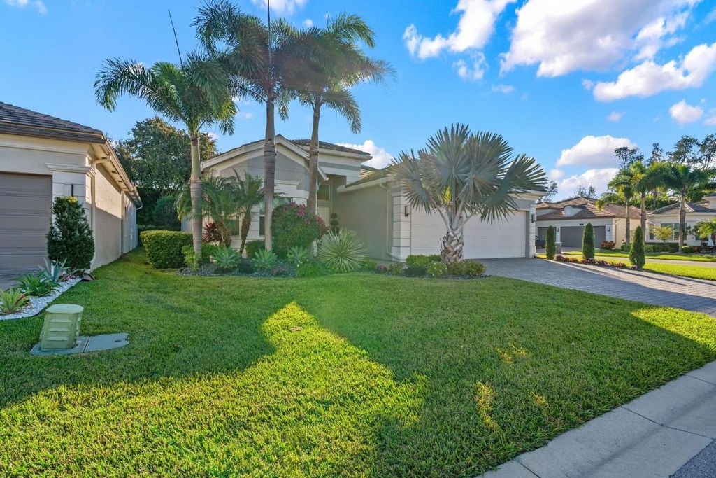 Photo of 12882 Granite Mountain, Boynton Beach, FL 33473 (MLS # F10546713)