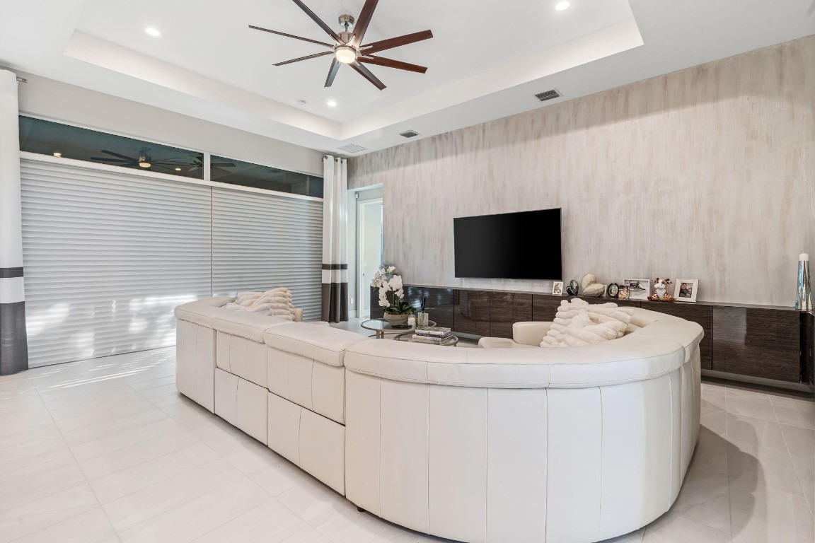 Valencia Bay Agr Pud-Sou - Residential