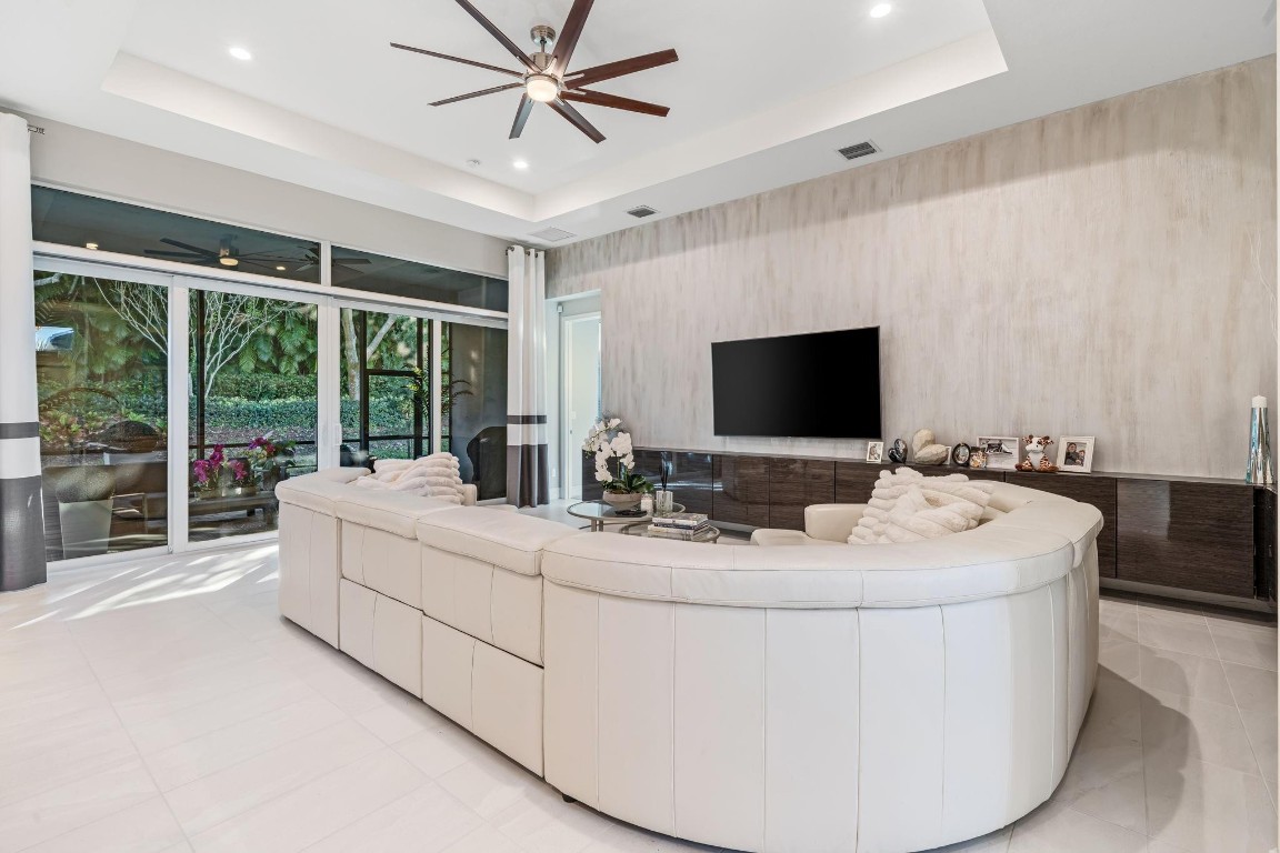 Valencia Bay Agr Pud-Sou - Residential