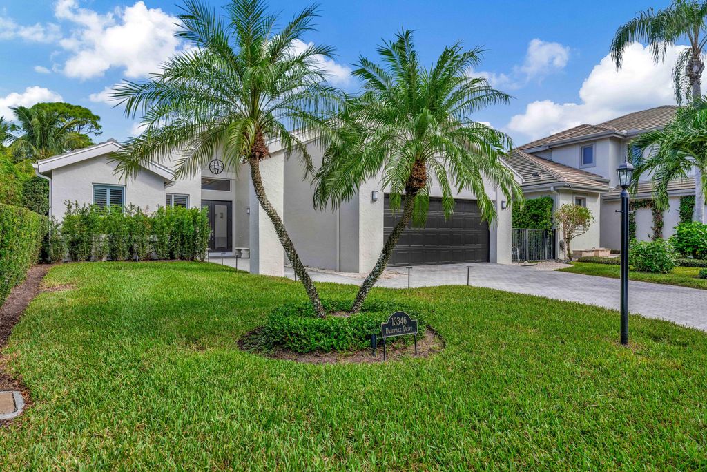 Photo of 13346 Deauville Drive, Palm Beach Gardens, FL 33410 (MLS # R11031879)