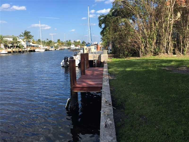 LAUDERDALE HARBORS SECTIO - Residential