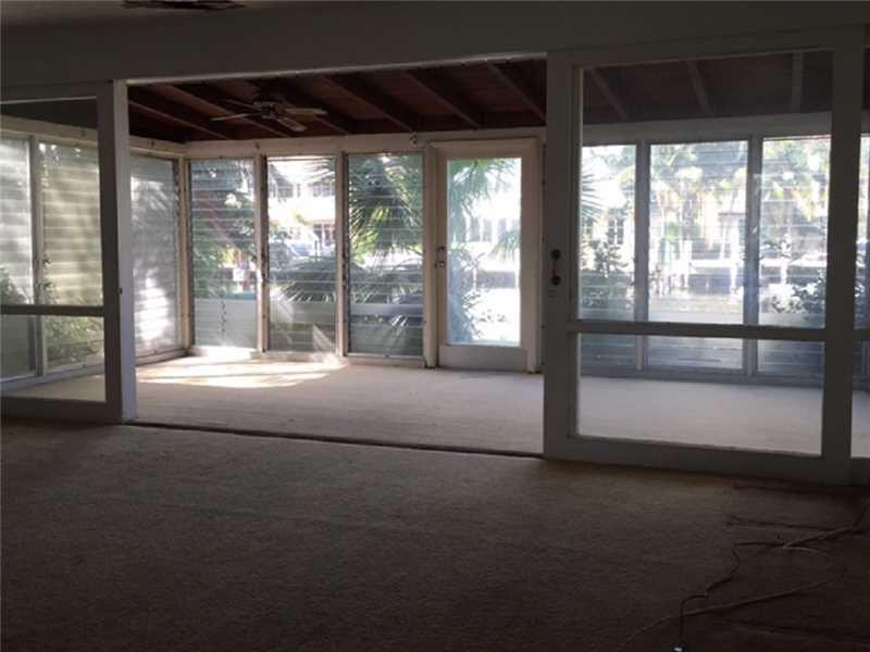 LAUDERDALE HARBORS SECTIO - Residential