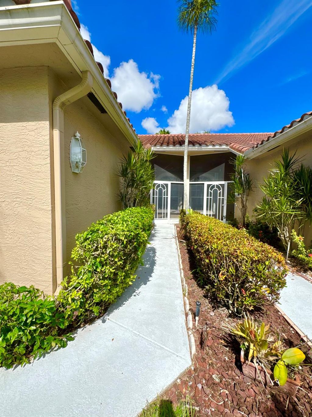 Photo of 6399 Long Key Lane, Boynton Beach, FL 33472 (MLS # R11108721)