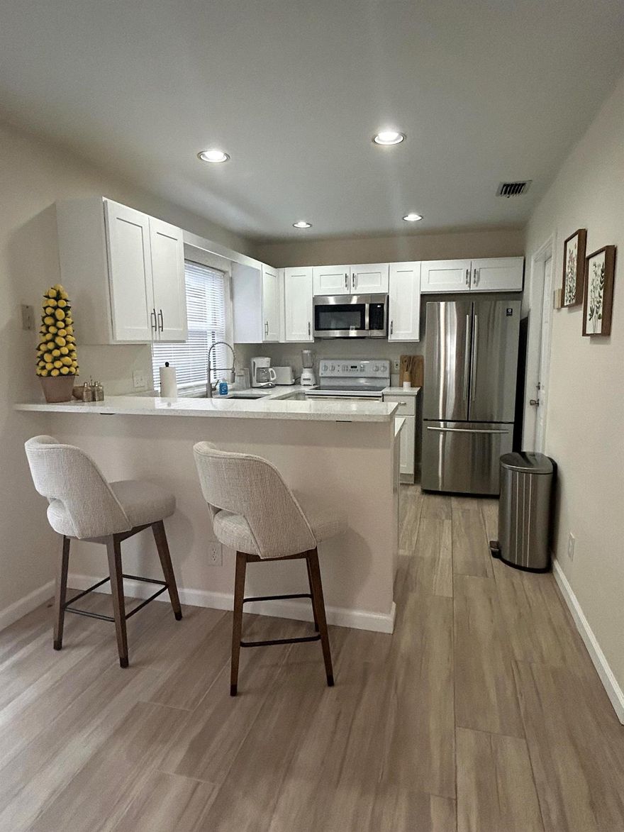 IMMEDIATE MOVE-IN, NO HOA, NO PET RESTRICTIONS, NEWLY RENOVATED, NEWLY FURNISHED TURNKEY, NO BACKGROUND REPORTS, PAID IN FULL.    Close to WEF, shopping, and amenities.   Garage, extra parking, and screened patio.  Fenced area for pets.   Property Manager has multiple 5 stars ratings on VRBO and lives locally for your peace of mind.