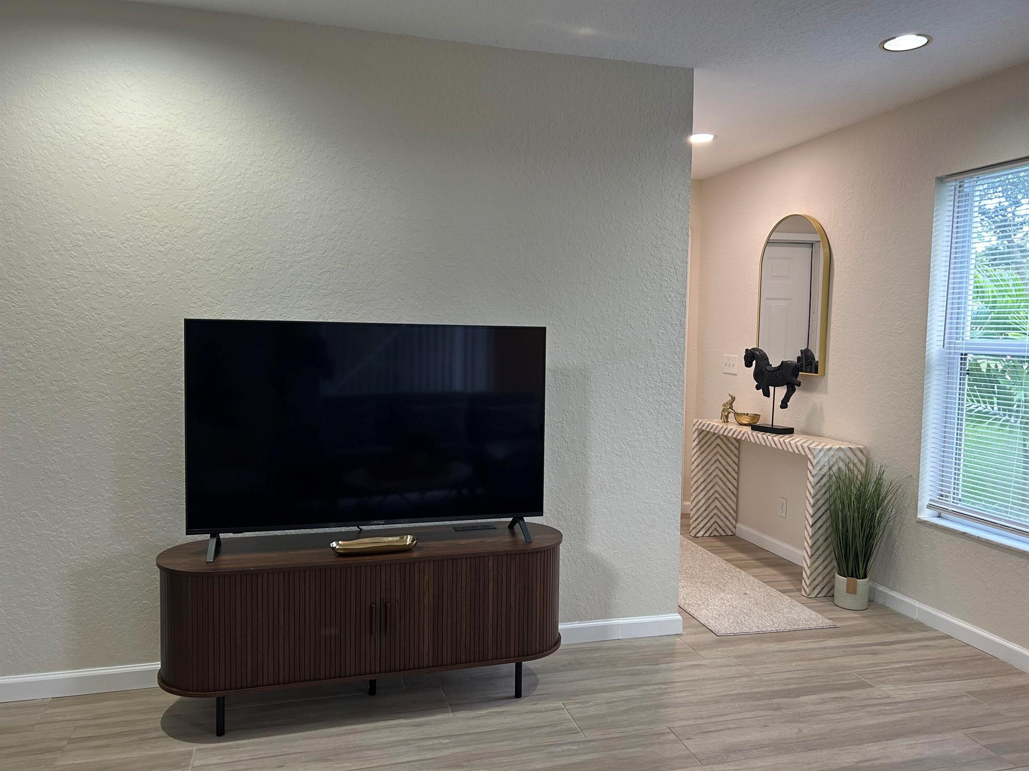 SUGAR POND MANOR OF WELLI - Residential Lease