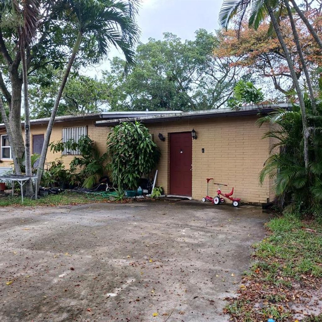 Photo of 4117 Dale Road E, West Palm Beach, FL 33406 (MLS # R10886074)
