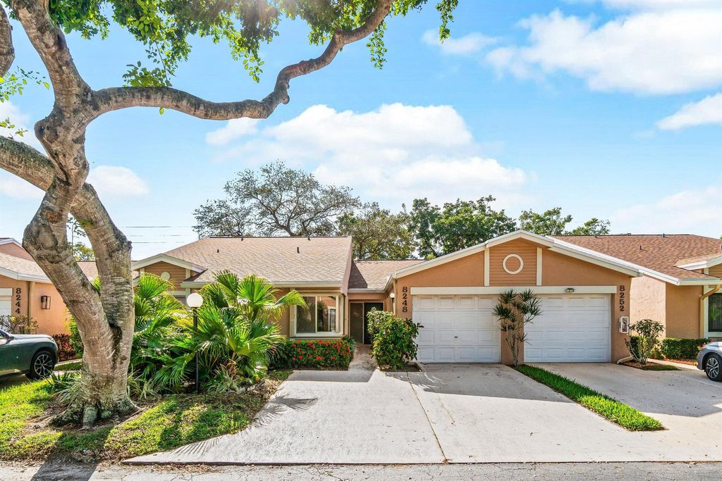 Photo of 8248 Summerbreeze Lane, Boca Raton, FL 33496 (MLS # R11146352)