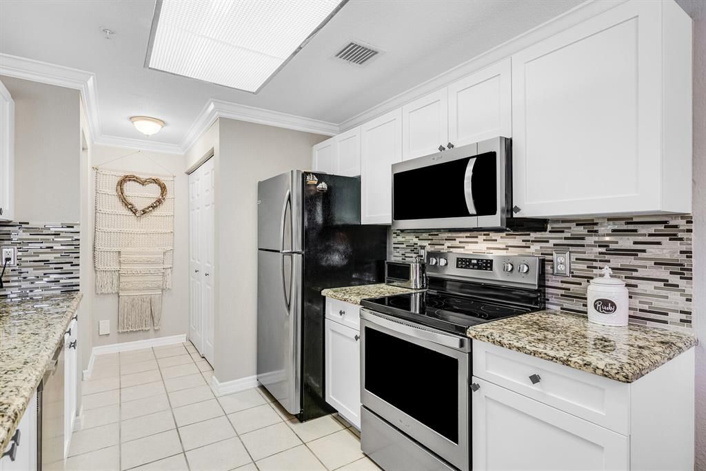 Photo of 2810 Grande Parkway #114, Palm Beach Gardens, FL 33410 (MLS # R10731017)