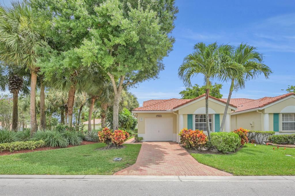 Photo of 15426 Floral Club Road, Delray Beach, FL 33484 (MLS # R10730095)