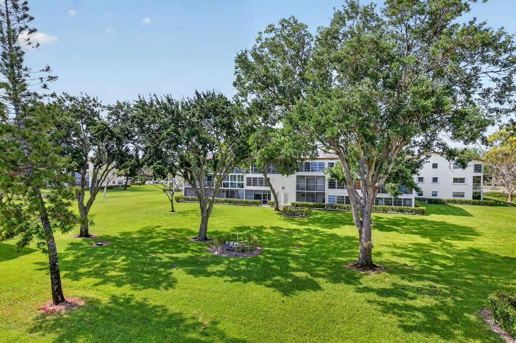 Photo of 415 Mansfield #J, Boca Raton, FL 33434 (MLS # B26030157)