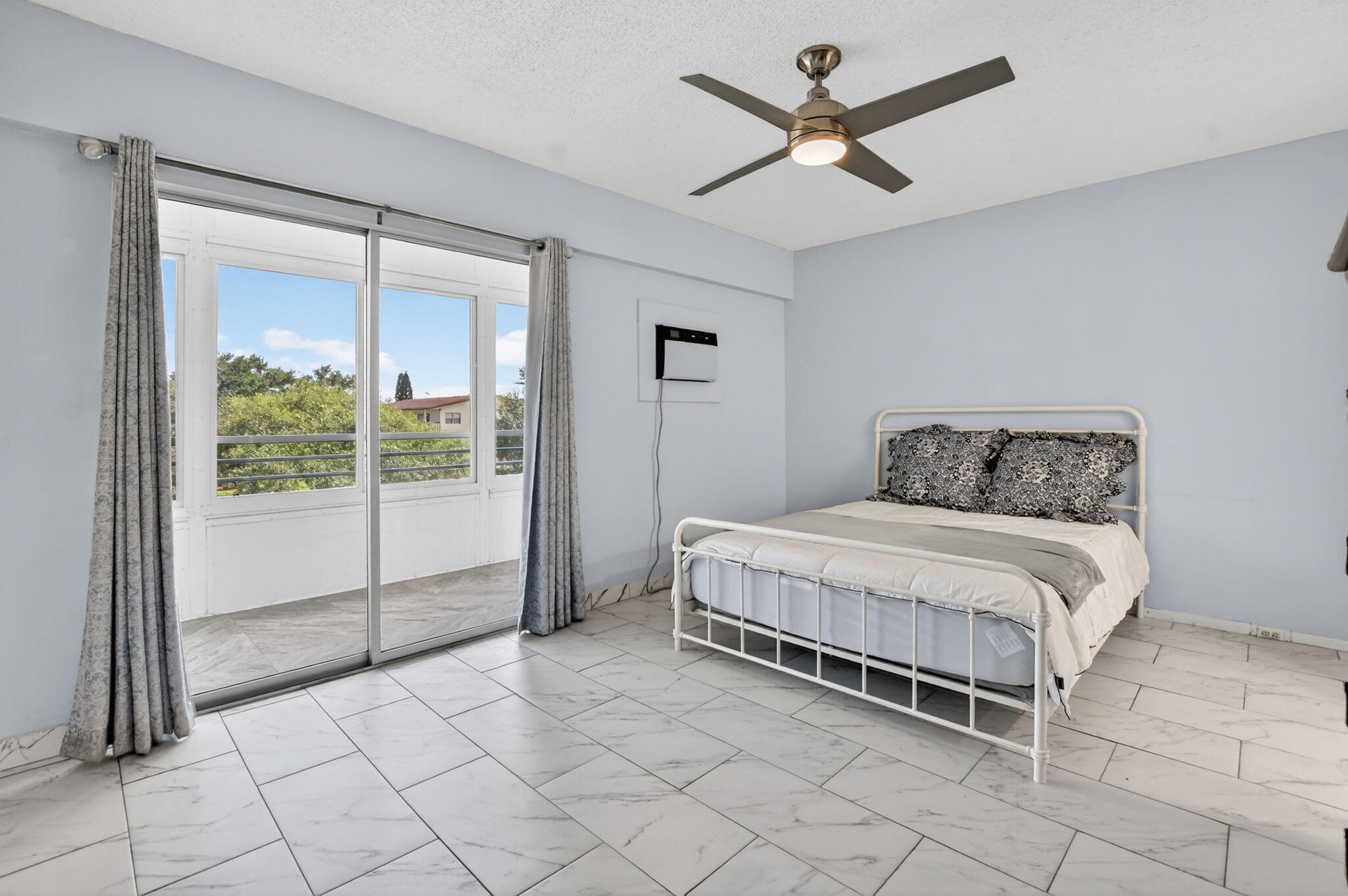 MANSFIELD AT CENTURY VILLAGE CONDO - Residential