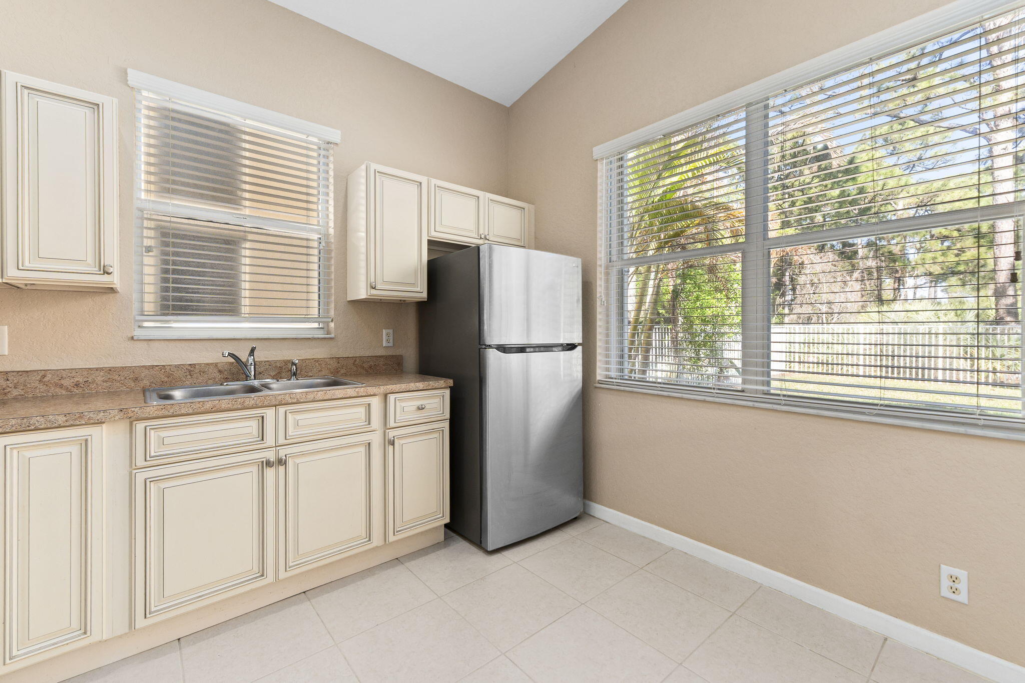 PORTOFINO SHORES - Residential