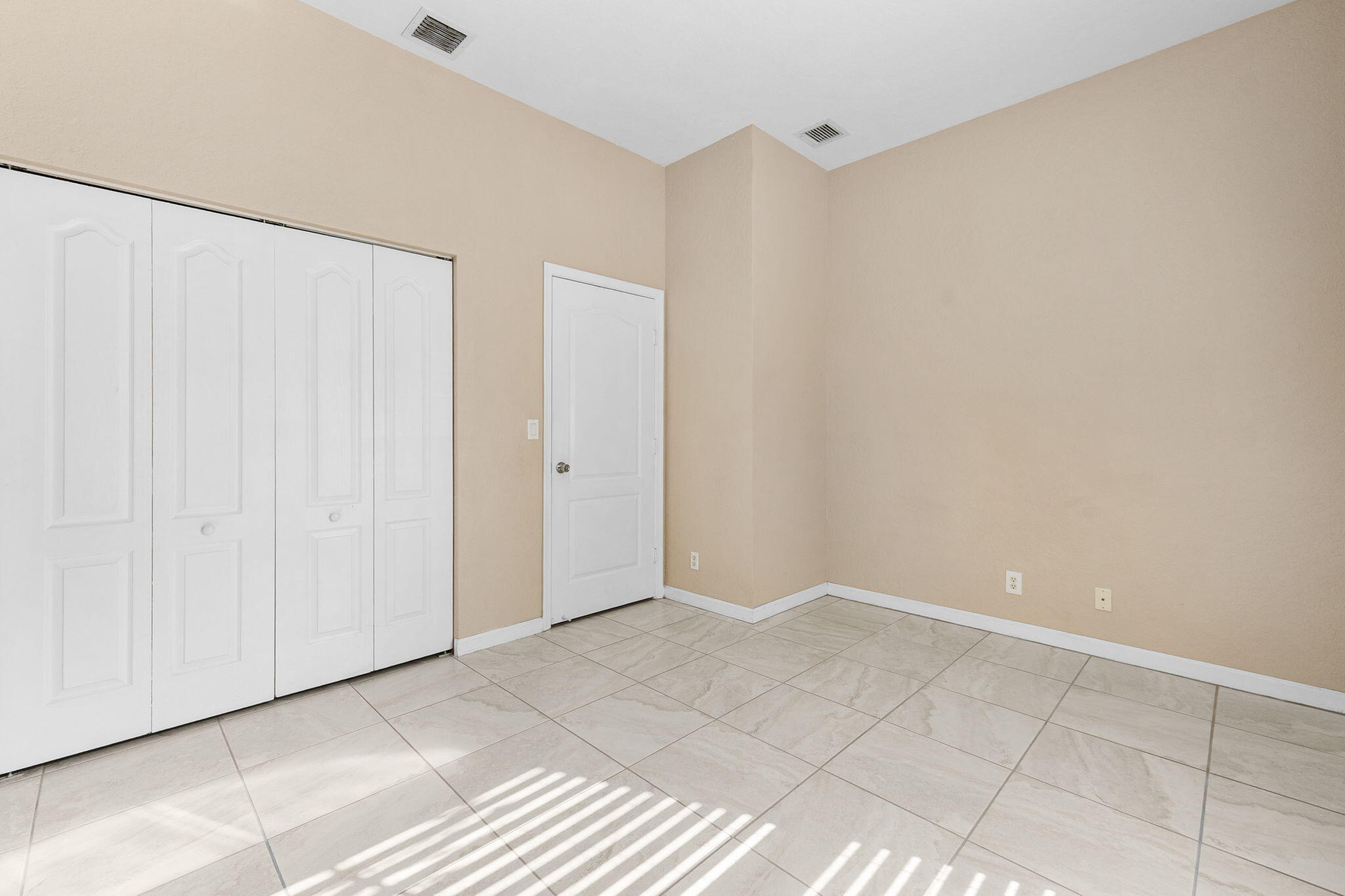 PORTOFINO SHORES - Residential