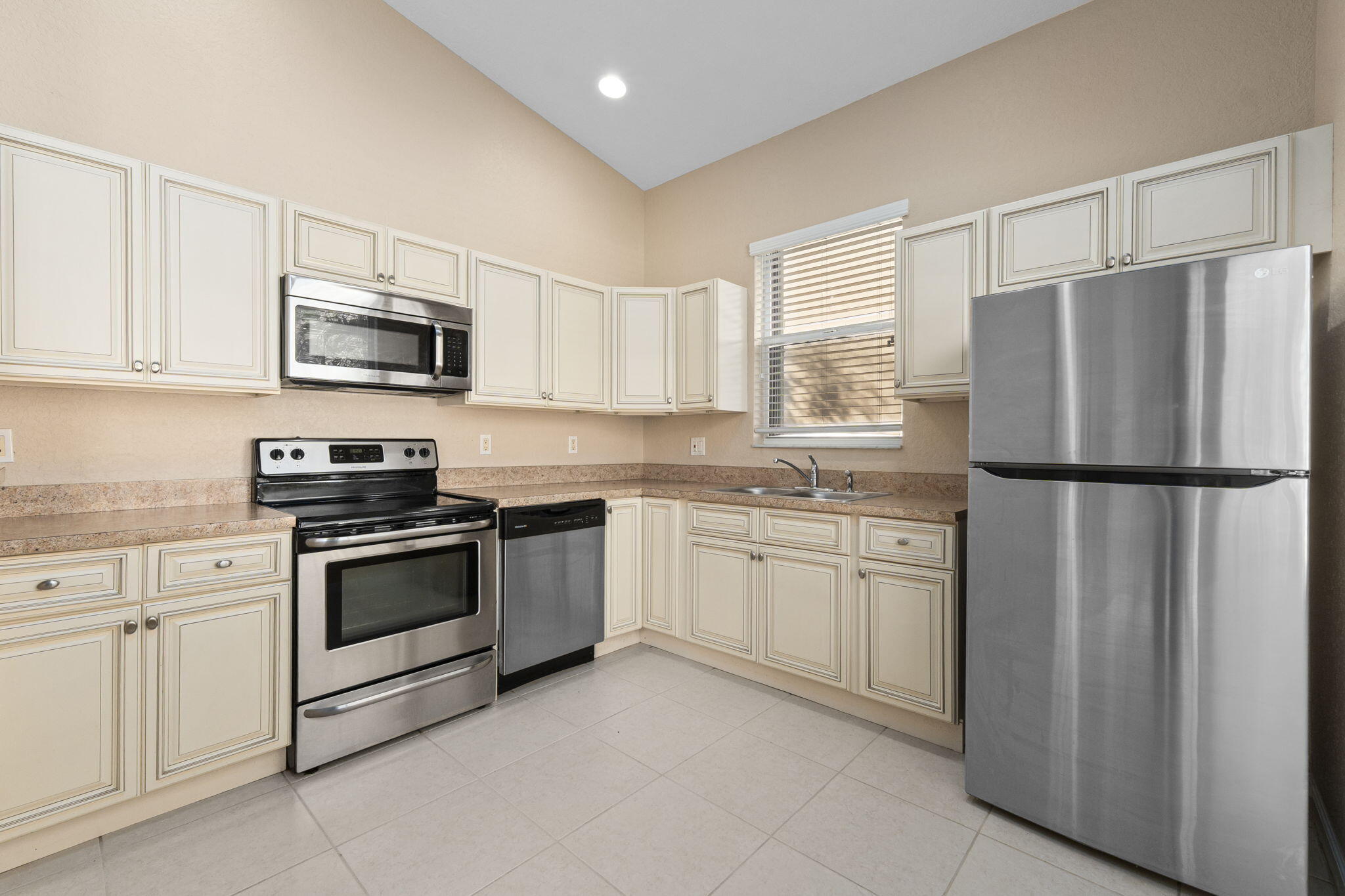 PORTOFINO SHORES - Residential