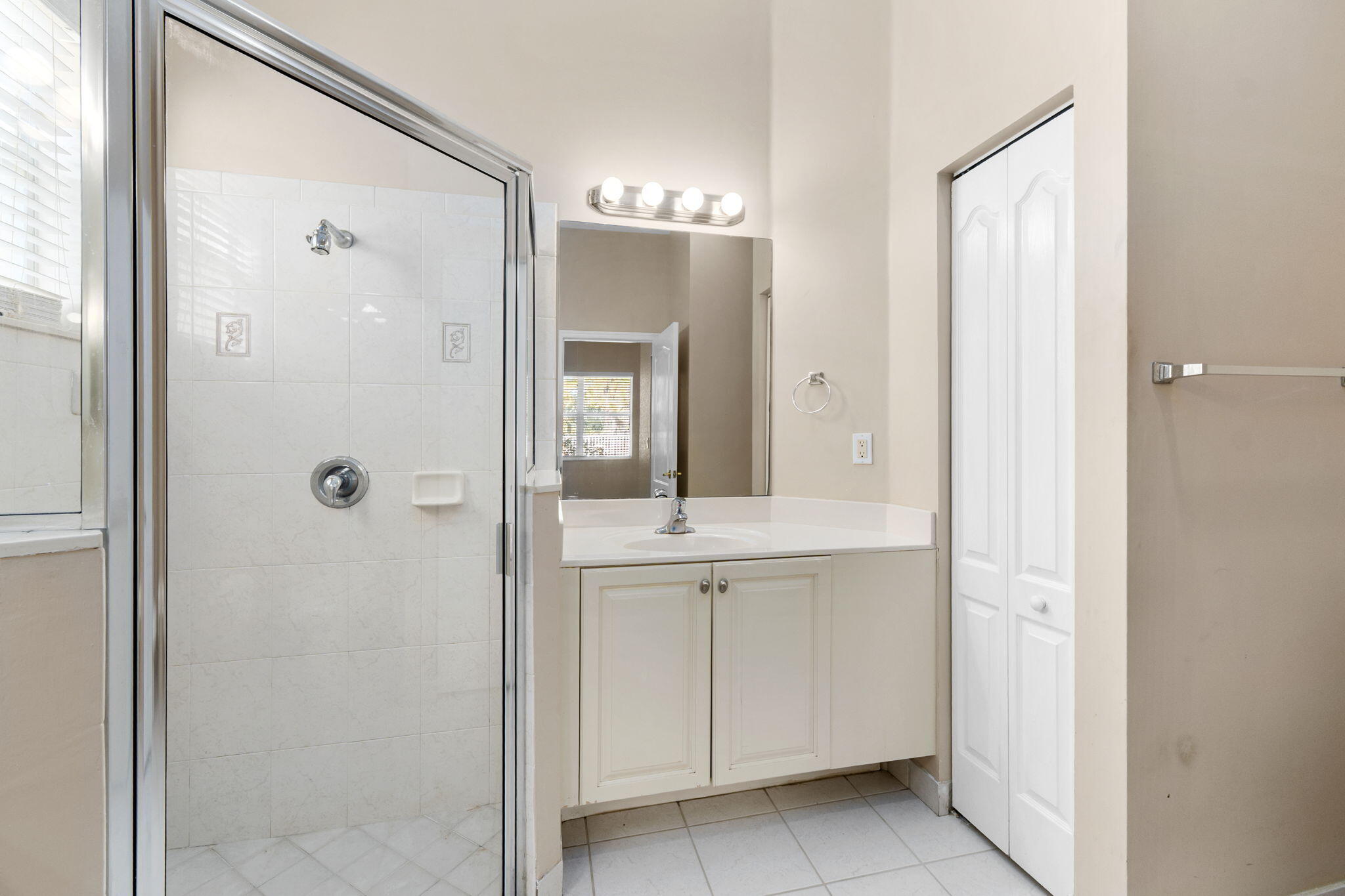 PORTOFINO SHORES - Residential