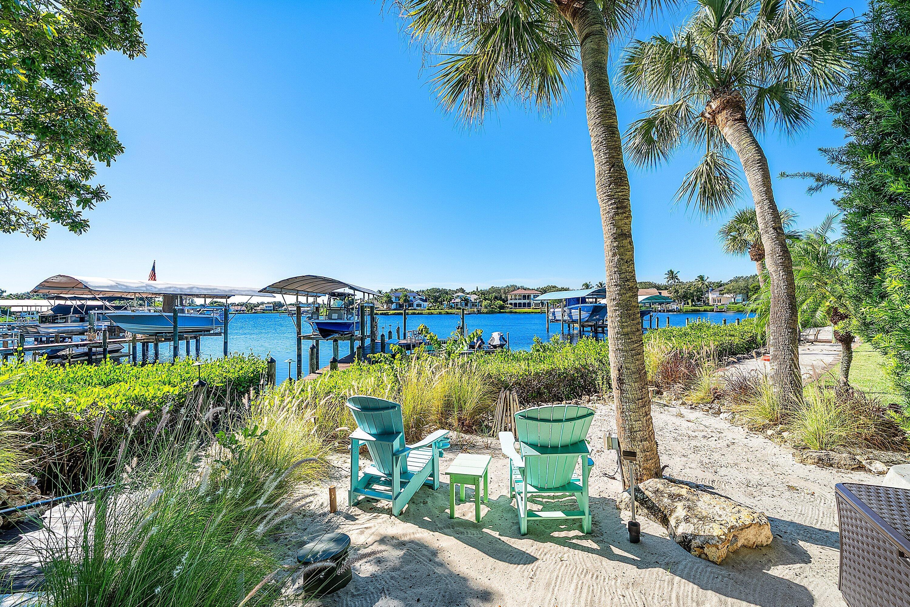 RIVER RIDGE (TEQUESTA) - Residential