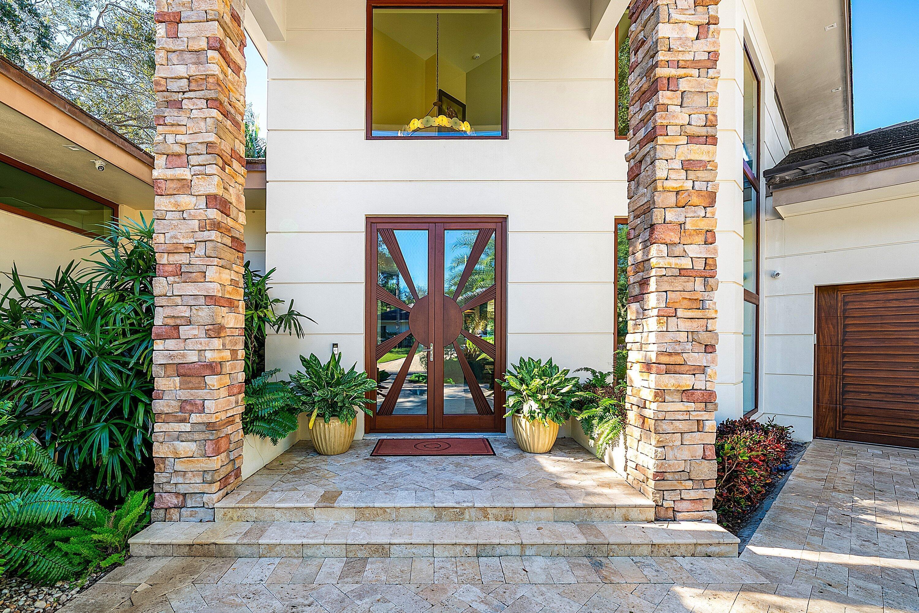 RIVER RIDGE (TEQUESTA) - Residential