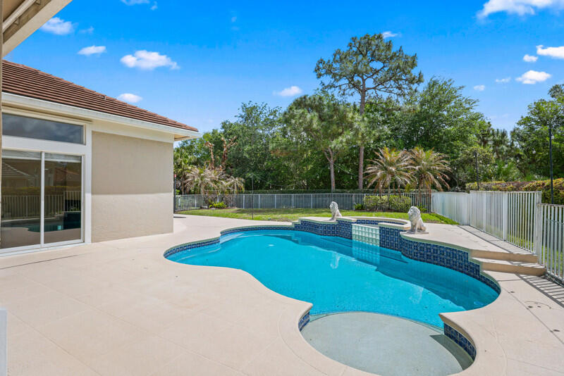 HAMMOCK CREEK - Residential