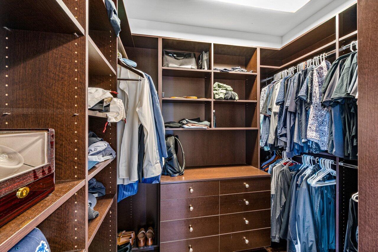 POINT MANALAPAN 12 - Residential