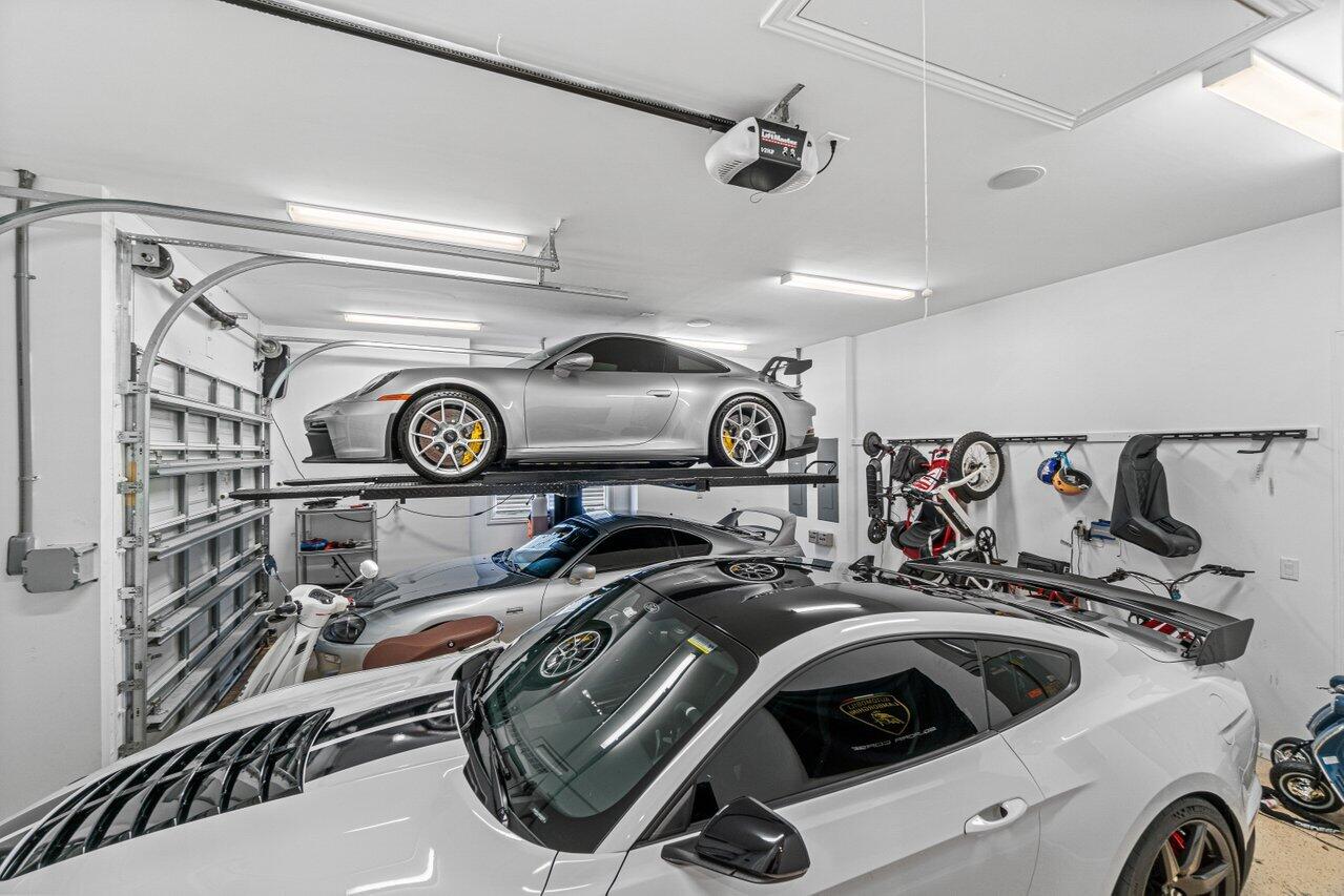 POINT MANALAPAN 12 - Residential