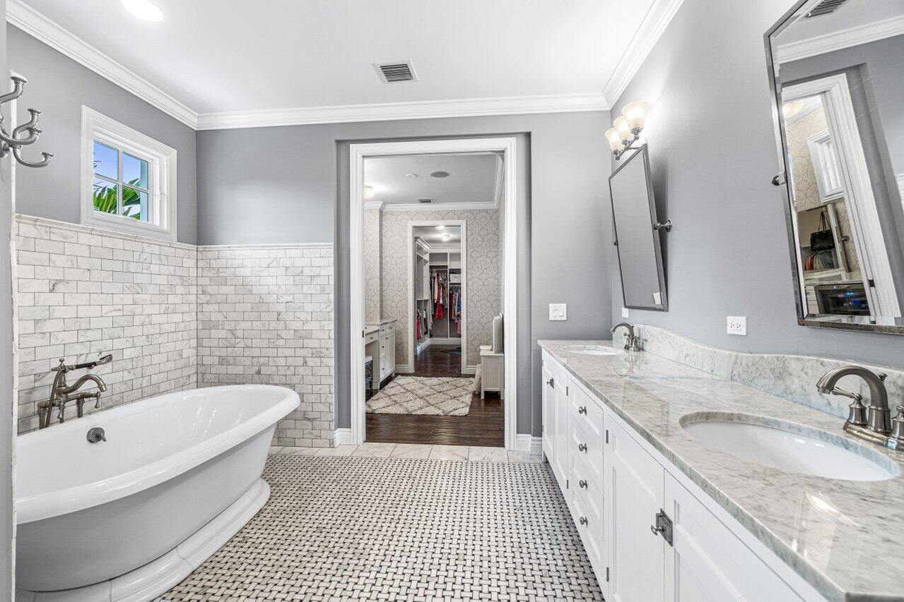 POINT MANALAPAN 12 - Residential