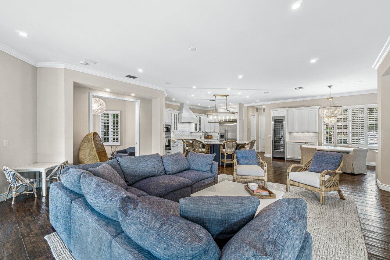 POINT MANALAPAN 12 - Residential