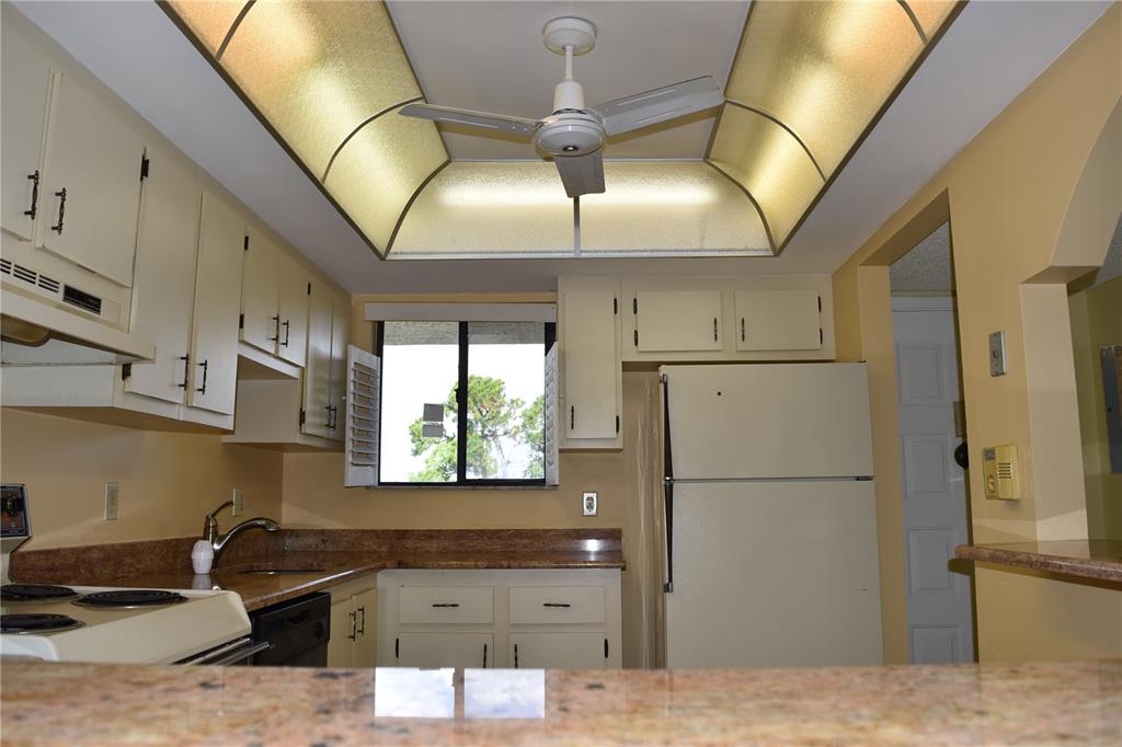 Poinciana Lakes Bldgs A & - Residential