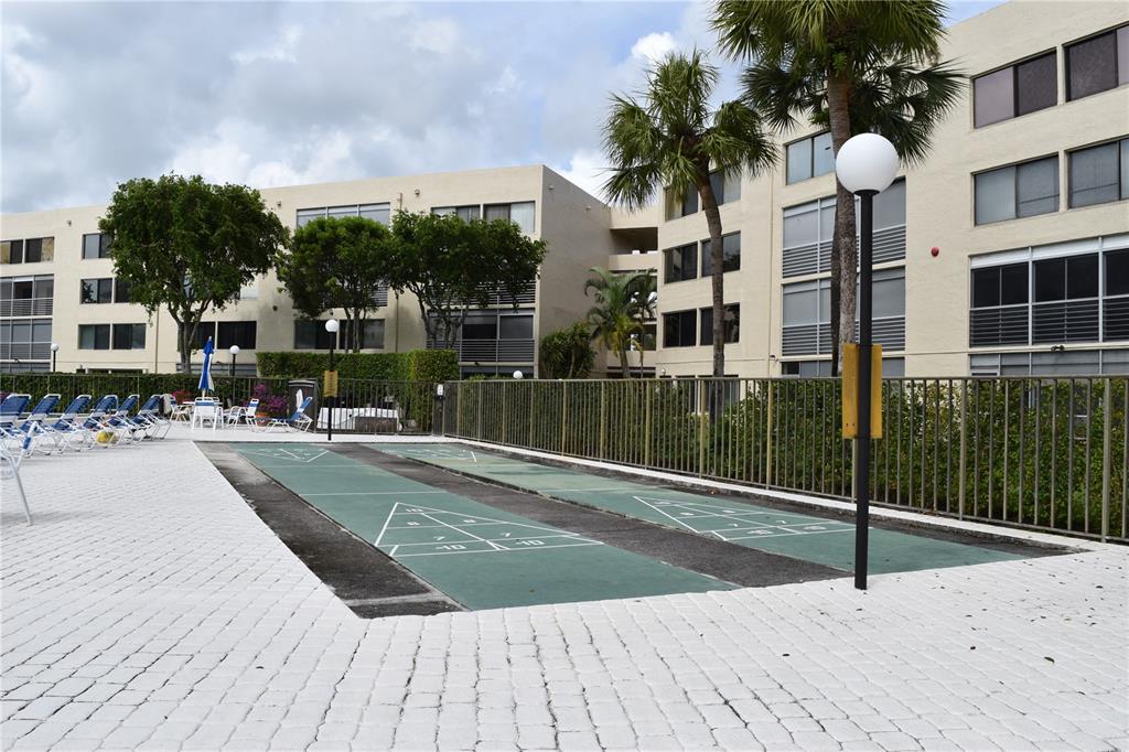 Poinciana Lakes Bldgs A & - Residential